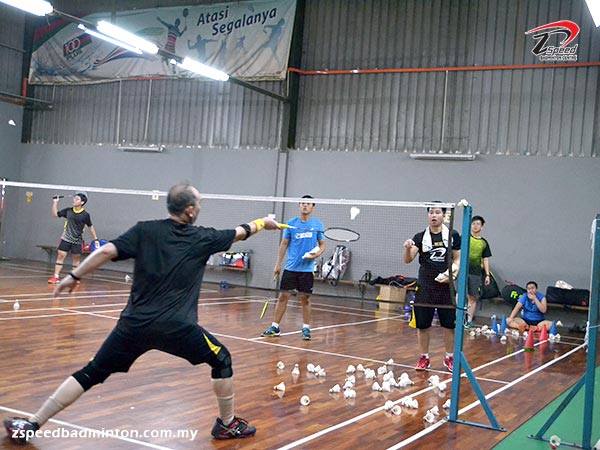Adults Badminton Training Group at Ara Courts, Petaling Jaya | Z Speed Badminton Centre